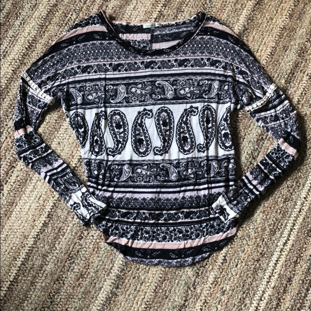Long sleeve shirt